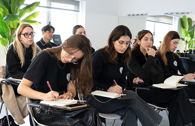 MAKEUP MASTER COURSE: Ensino presencial e online